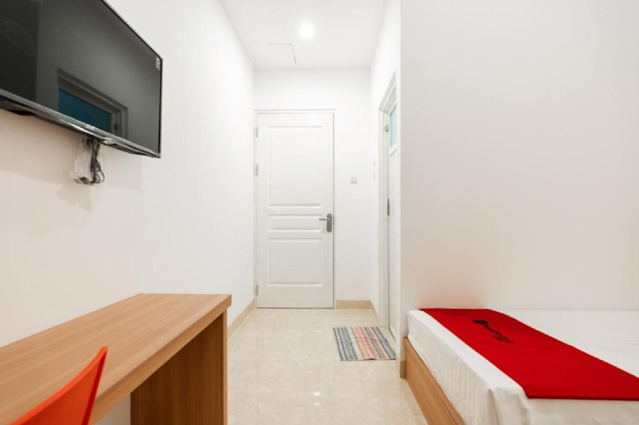 Reddoorz @ Graha Cemerlang Maros Макасар Екстер'єр фото